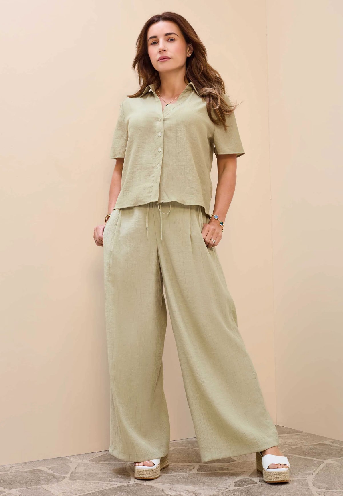 Womens Sage Textured Short Sleeve Shirt