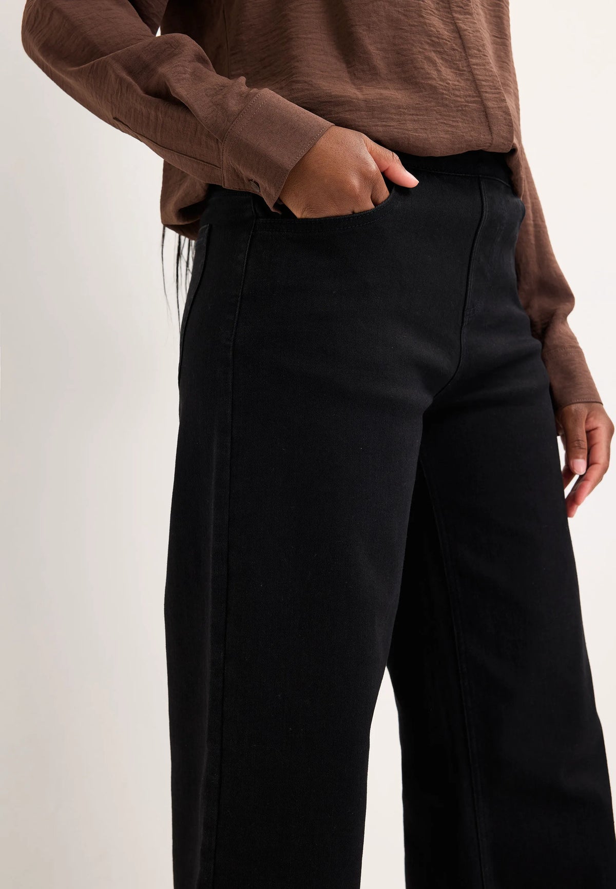 Womens Black Stretch Wide Leg Pull On Jeans