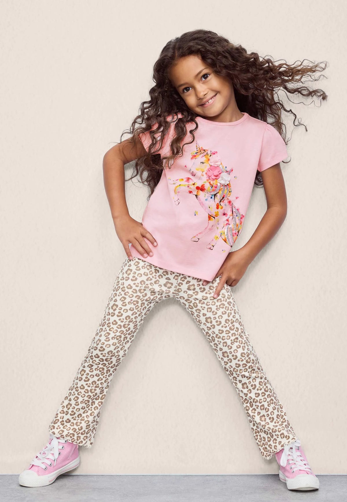 Younger Girls Pink Applique Sequin Unicorn T-Shirt